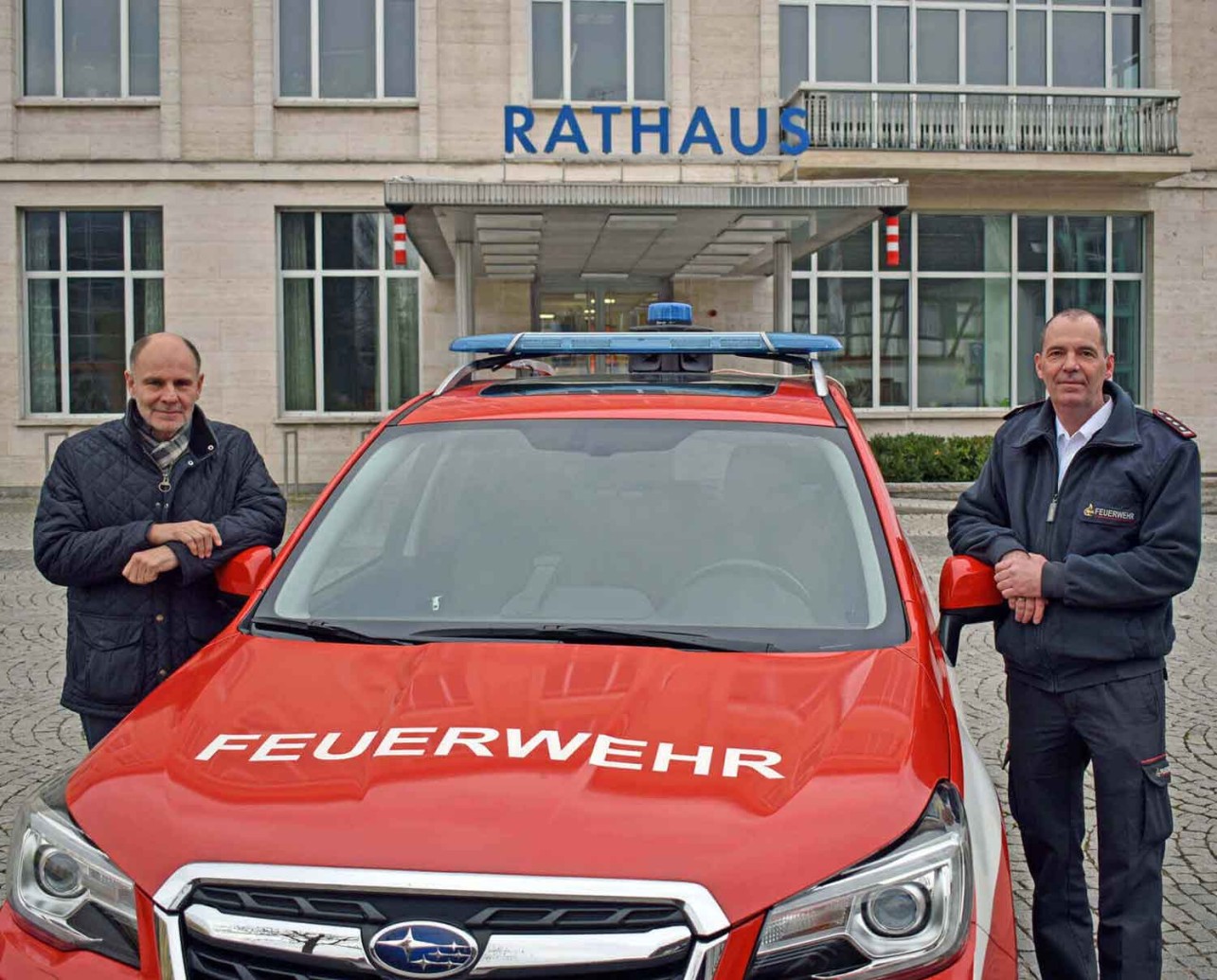 Oberbürgermeister Bernd Häusler (links) und Stefan Schüttler sind für den Bevölkerungsschutz und das Krisenmanagement in Singen zuständig. Oberbürgermeister Bernd Häusler (links) und Stefan Schüttler sind für den Bevölkerungsschutz und das Krisenmanagement in Singen zuständig.