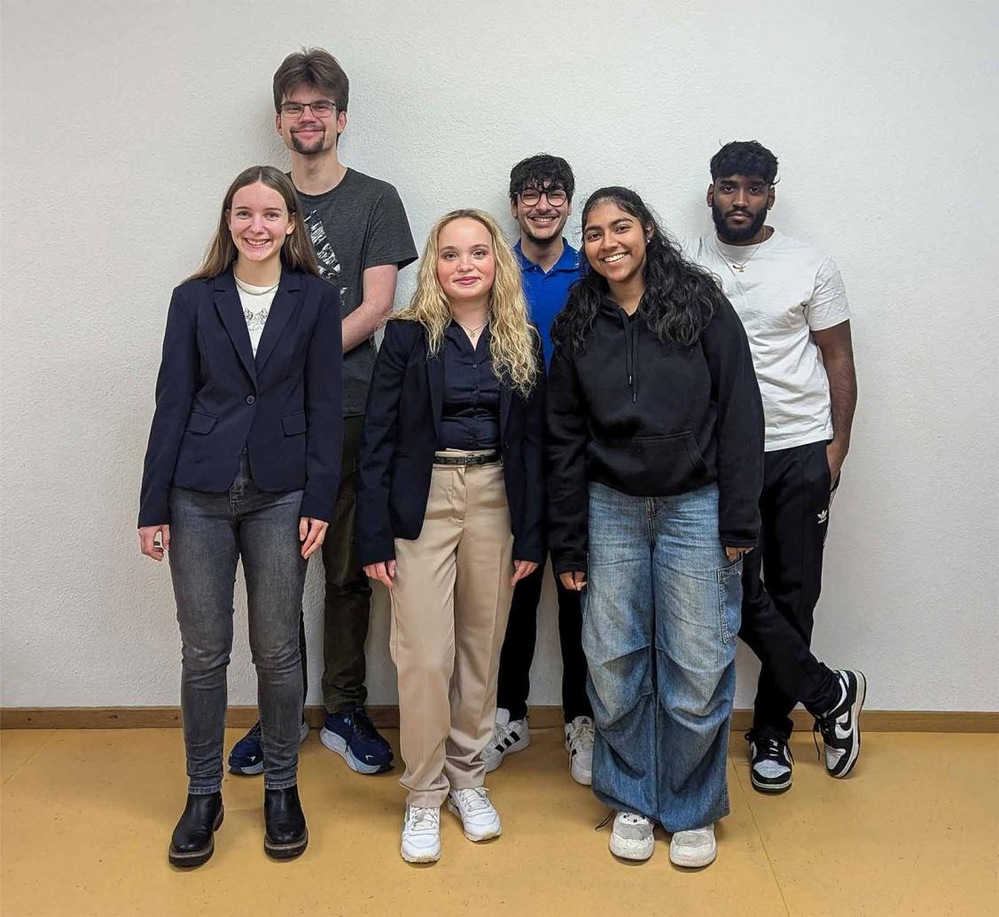 Sechs Mitglieder des amtierenden Jugendkomitees (von links): Katja Schwarz, Cedric Henning, Anna Viktoria Baur, Guiseppe Femia, Thanu Jaykumar, Rathursan Ravichandran. Sechs Mitglieder des amtierenden Jugendkomitees (von links): Katja Schwarz, Cedric Henning, Anna Viktoria Baur, Guiseppe Femia, Thanu Jaykumar, Rathursan Ravichandran.