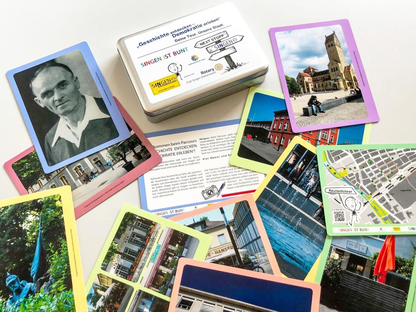 Die Materialien im handlichen Aluminiumkästchen stehen ab sofort zur Ausleihe bereit – unter anderem in der Stadtbücherei, der Tourist-Information, bei der SKP sowie in den Singener Jugendhäusern.