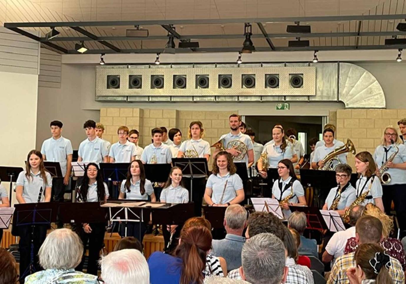 Jugendblasorchester der Jugendmusikschule beim Muttertagskonzert. Foto: Jugendmusikschule Singen