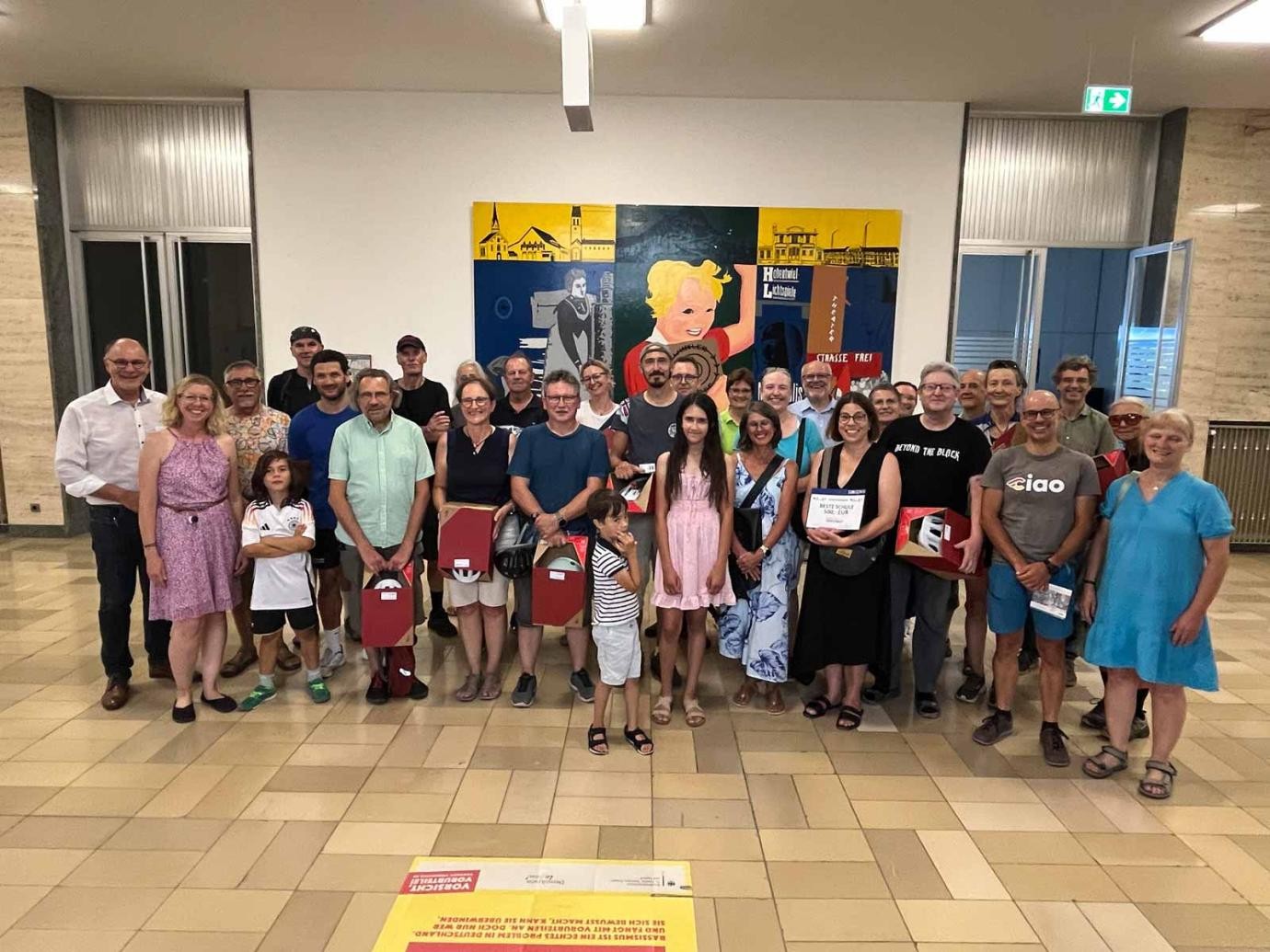 Beim diesjährigen STADTRADELN brachten es die fleißigen Radlerinnen und Radler auf stolze 274.063 Kilometer. Beim diesjährigen STADTRADELN brachten es die fleißigen Radlerinnen und Radler auf stolze 274.063 Kilometer.