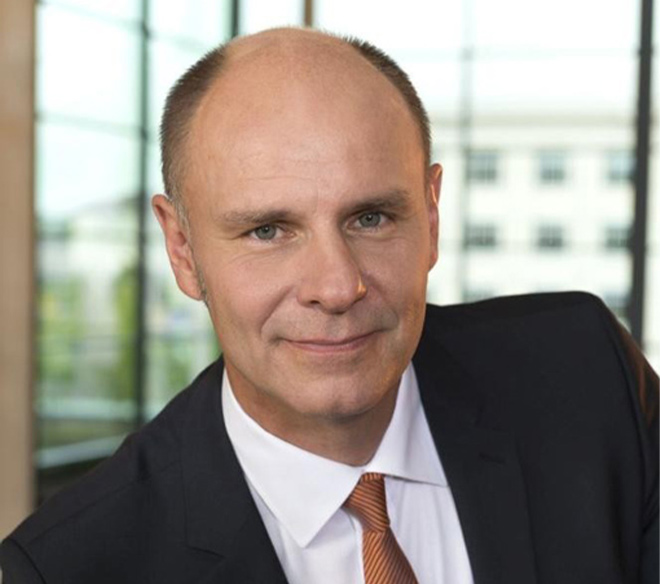 Portrait Bild Oberbürgermeister Bernd Häusler