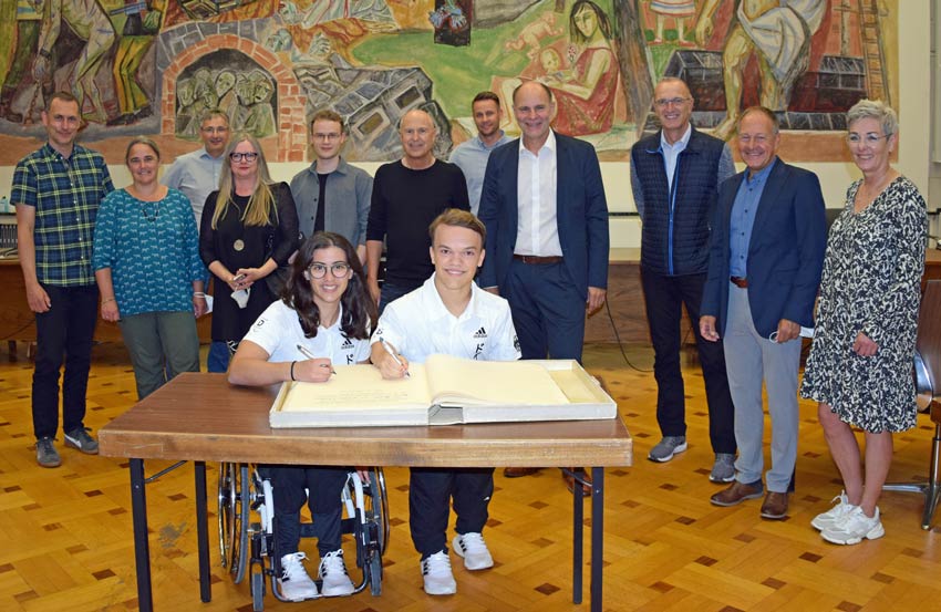 Eintrag ins Goldene Buch